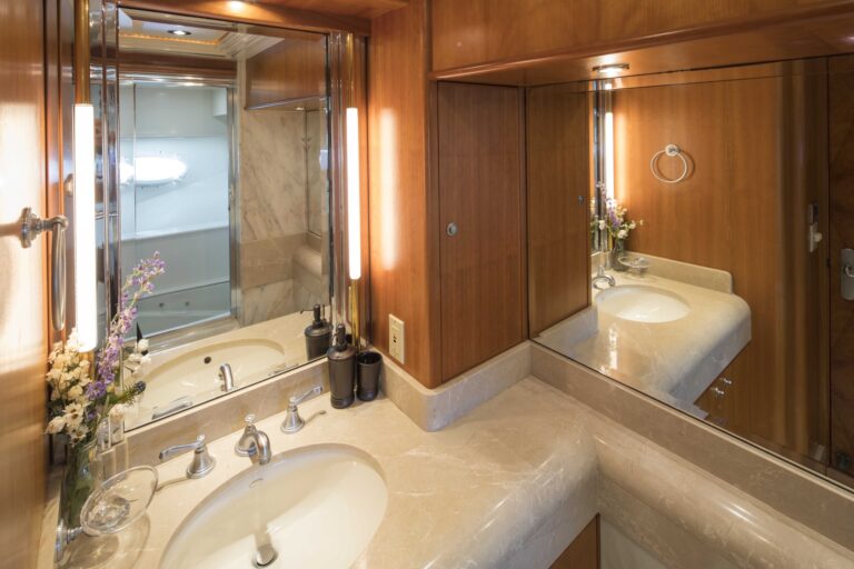MY CHILDS PLAY - Guest ensuite