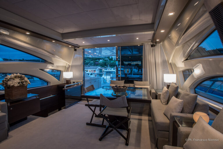 MY CHIMERA - Salon view aft