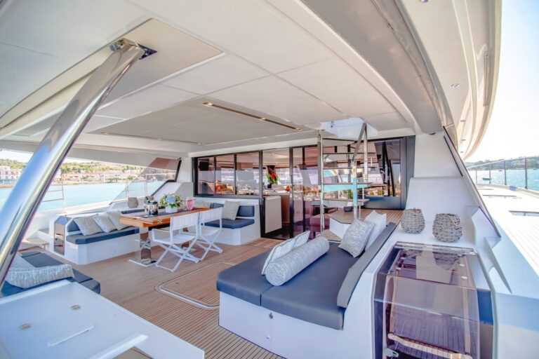 Main Deck Cockpit