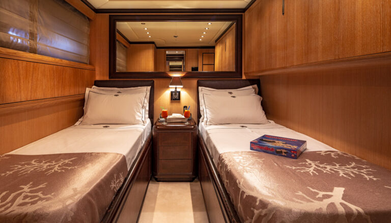 Twin Cabin