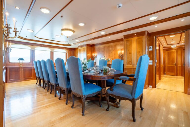 Dining Salon