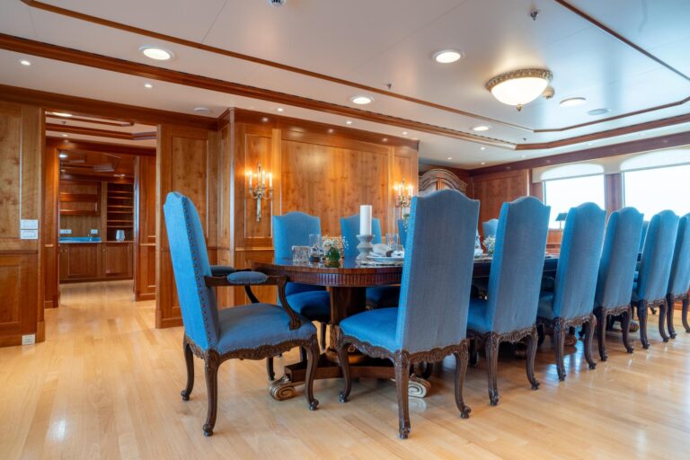 Dining Salon