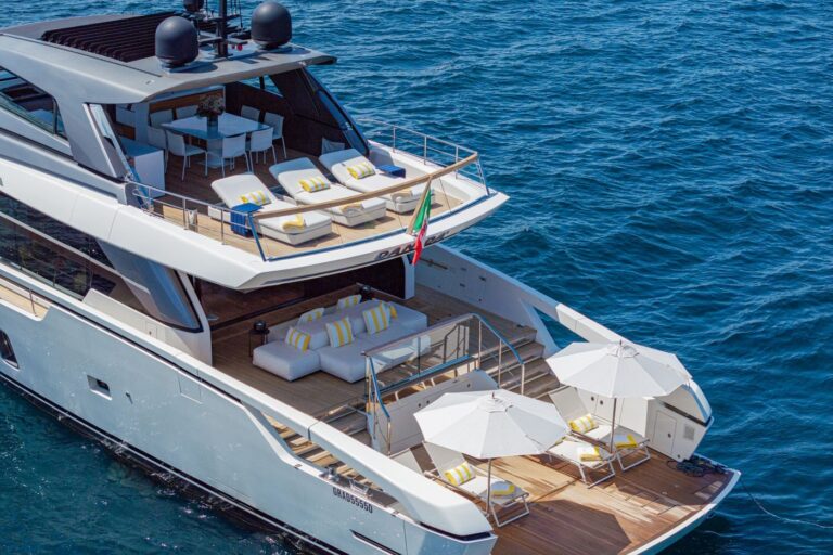 Stern Beach Club
