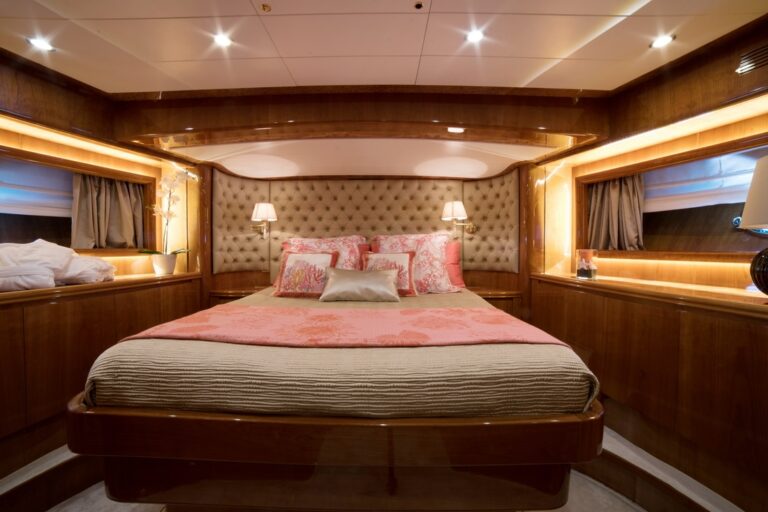 VIP Cabin