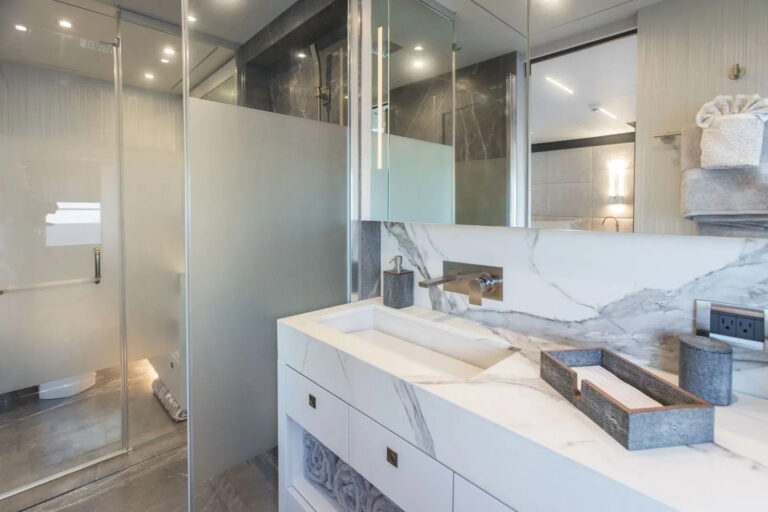 Master Ensuite