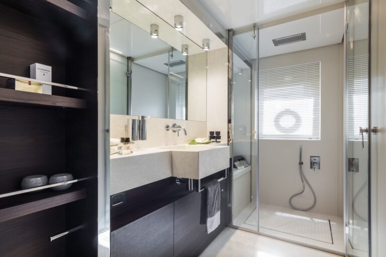 Ensuite