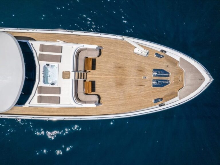 Bow Deck