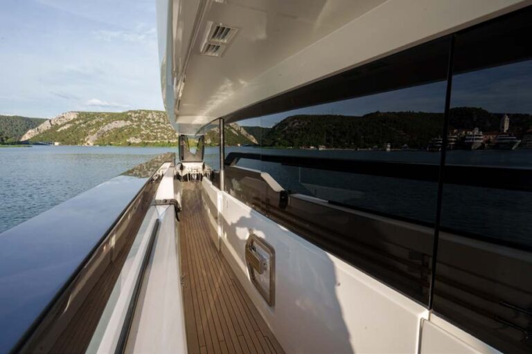 Side Deck