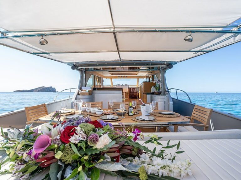 Alfresco Dining