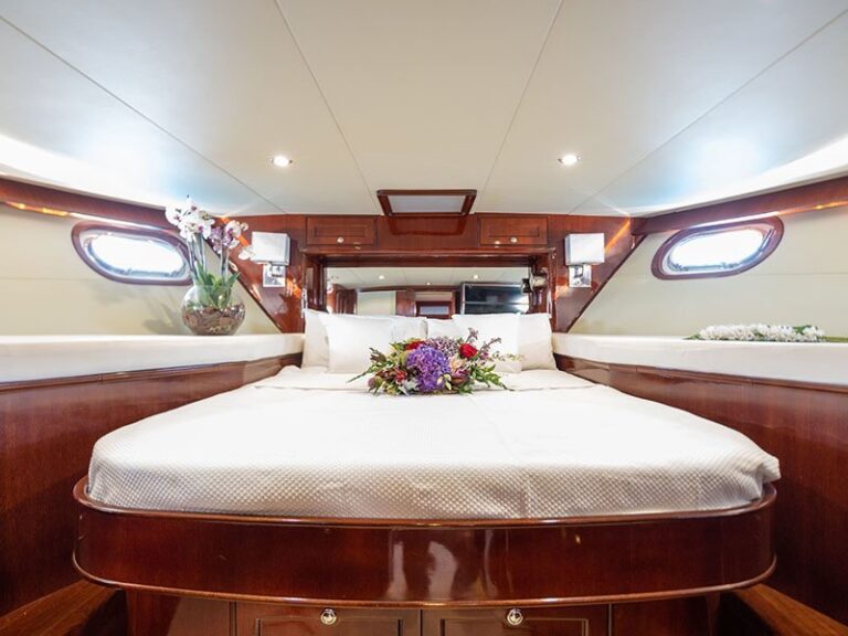 Double Cabin