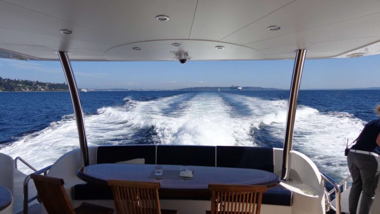 Aft Deck Seating