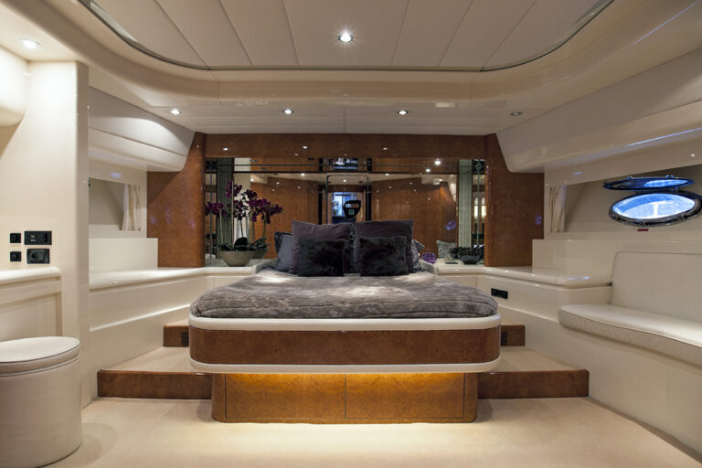 MY DIONE DUE - VIP cabin