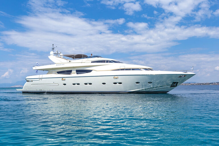 Motor Yacht DIVINE