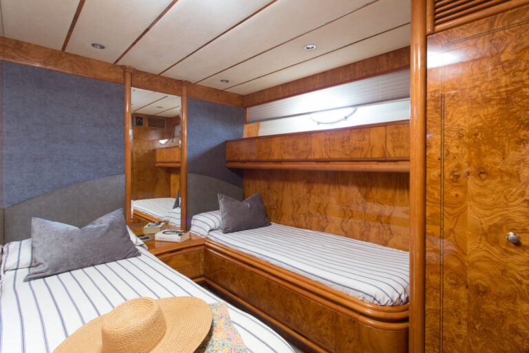 Twin Cabin