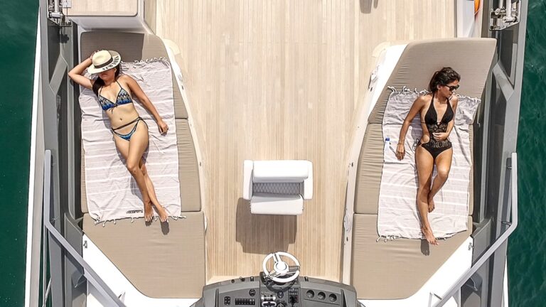 MY DOLCE VITA - Sundeck lounging