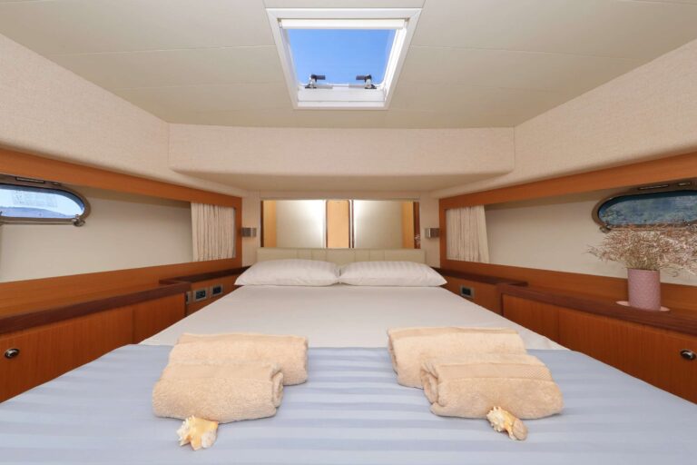 Double Cabin