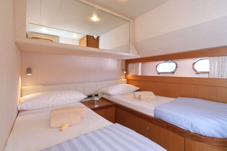 Twin Cabin
