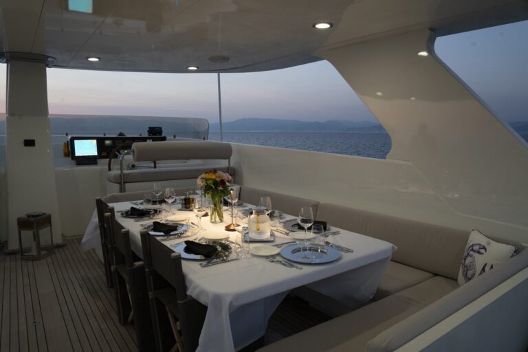 Sun Deck Dining