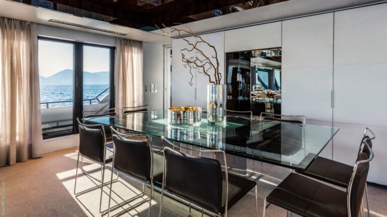Main Salon Dining