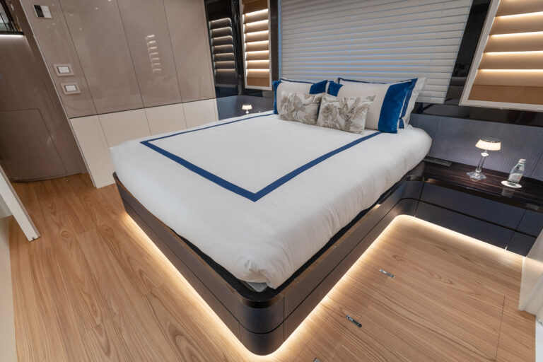 Double Cabin