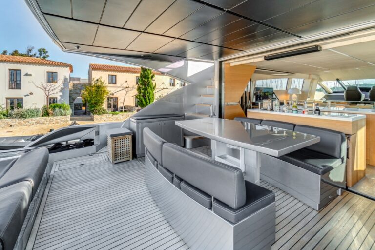 Exterior Relaxation Area With Dining