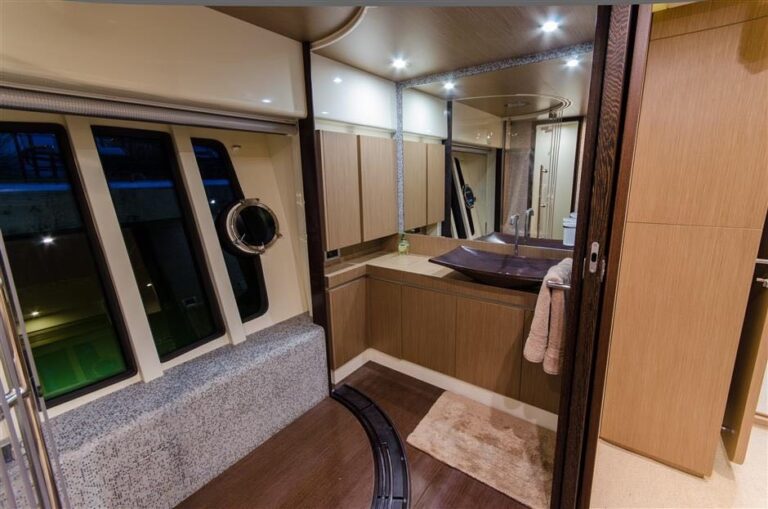 Master Ensuite