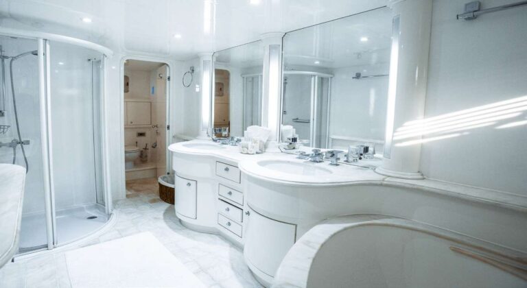 Master Ensuite