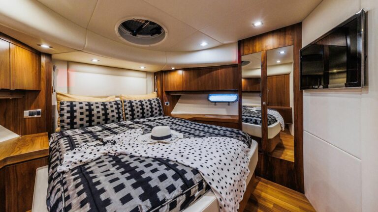 VIP Cabin