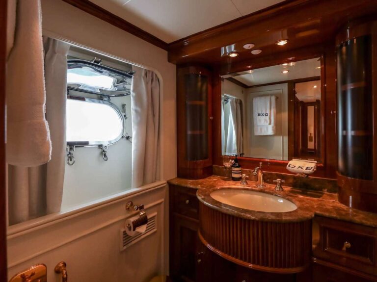 Double Cabin Bathroom
