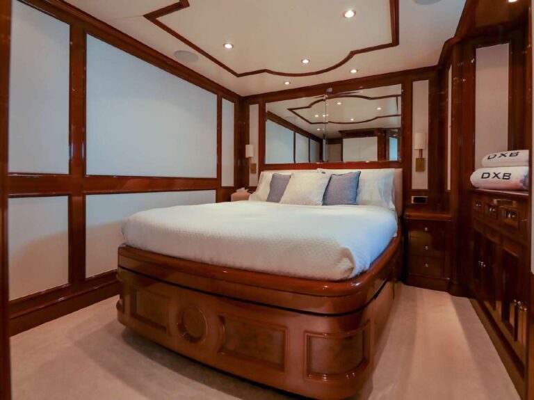 Double Cabin