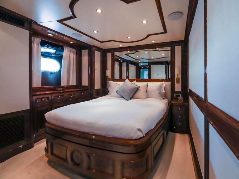 Double Guest Cabin