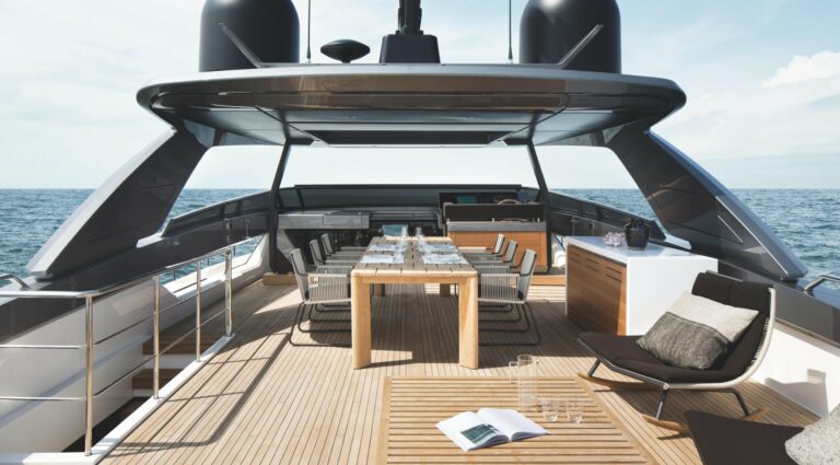 Flybridge