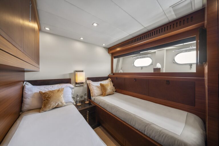 Twin Suite