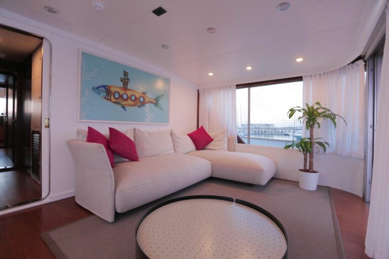 Saloon Area