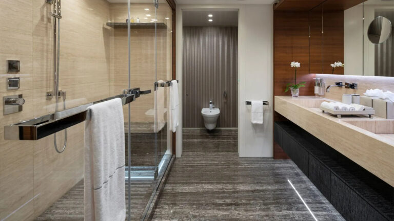 Master Ensuite