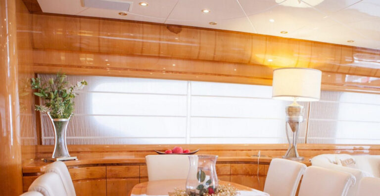 Saloon Dining