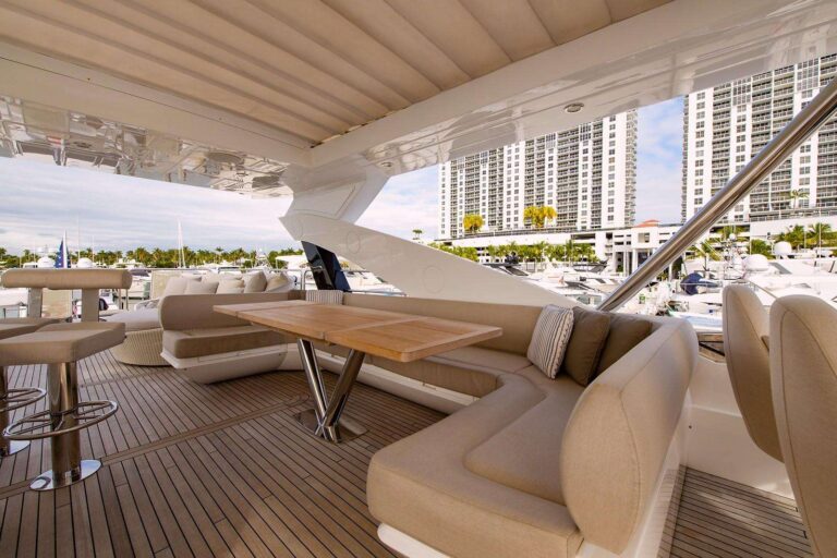Sun Deck Dining