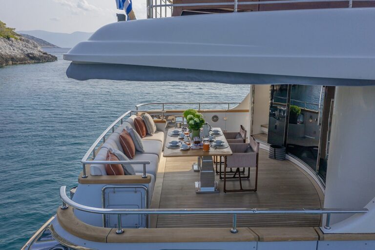 Main Deck Aft