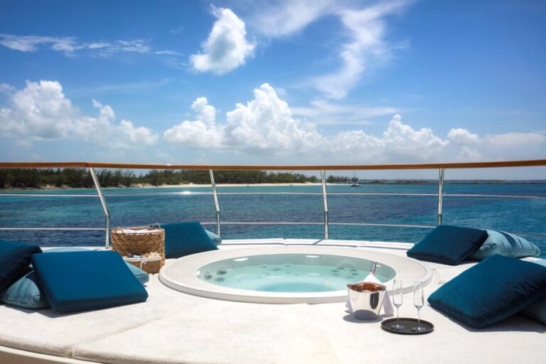 Exterior Sunbathing Area