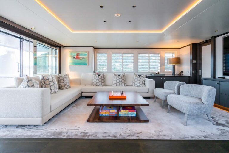 Main Deck Saloon Seating