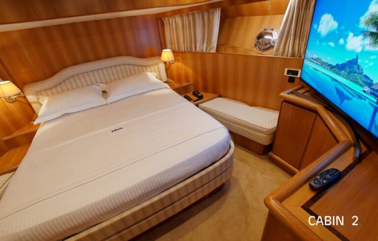 Double Cabin