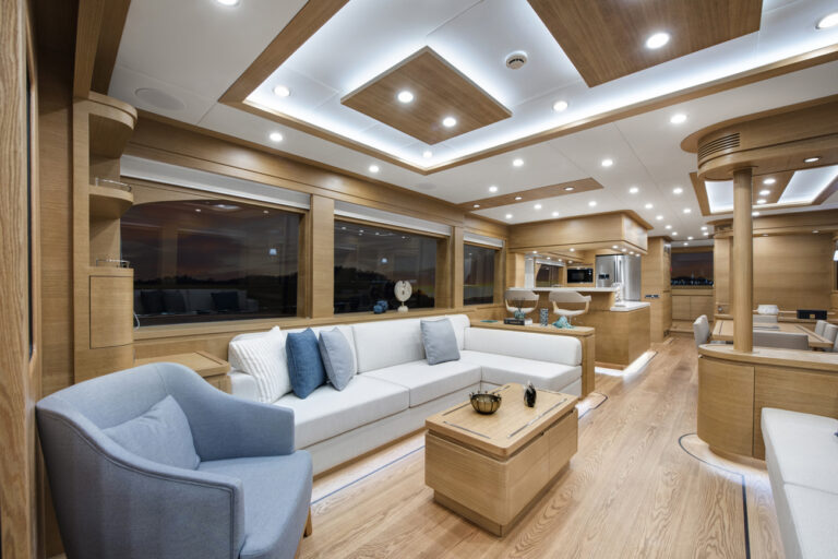 Main Salon Lounge