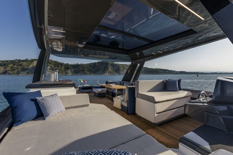 Flybridge