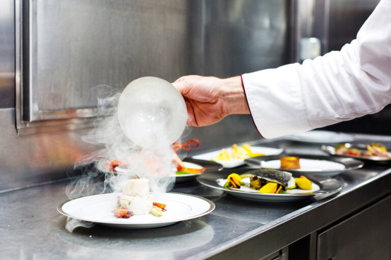 MY ESMERALDA - Chef at work
