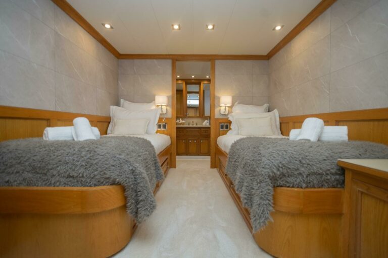 Twin Suite
