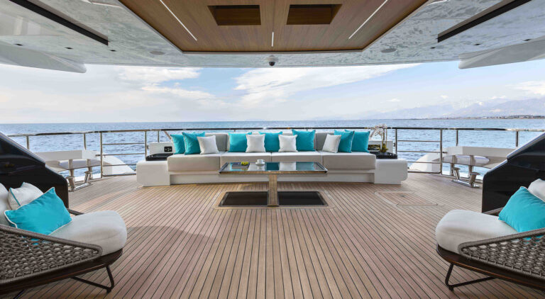 Aft Deck Seating