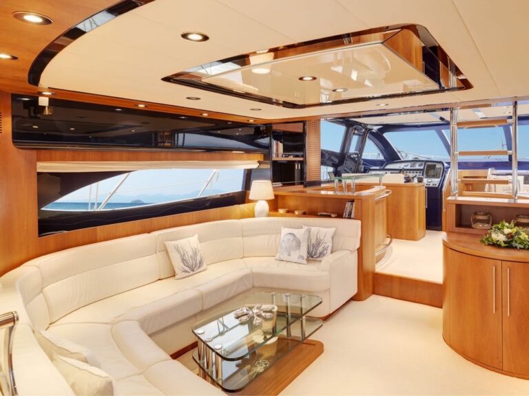 Salon View Forward