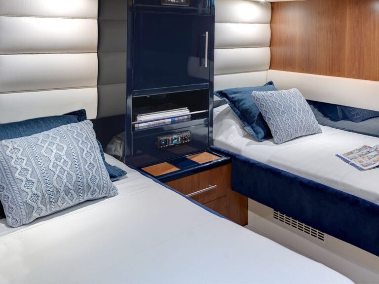 Twin Cabin