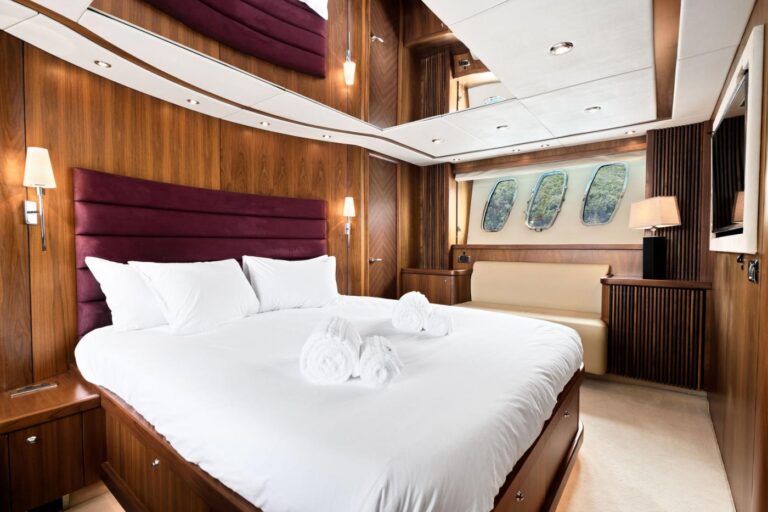 Double Cabin