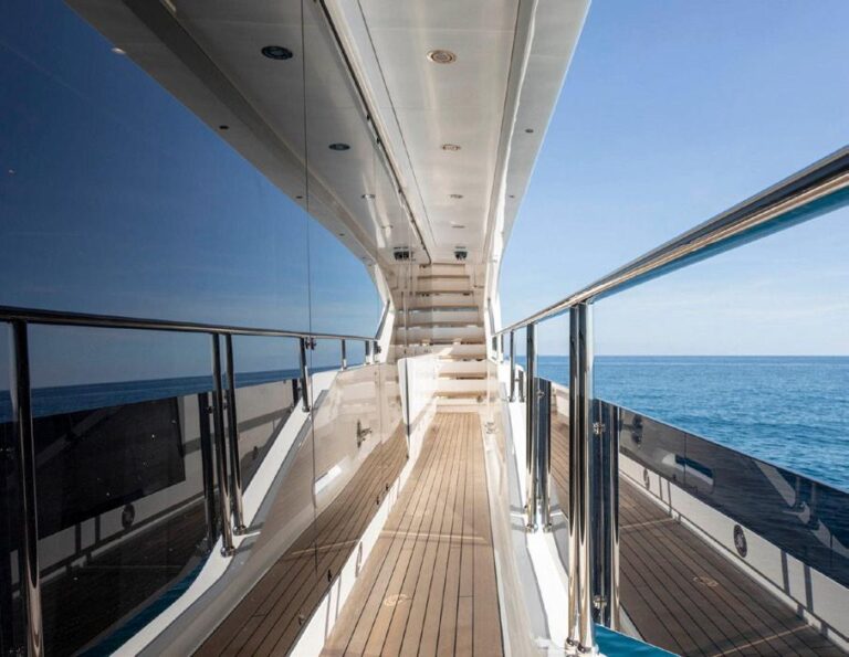 Side Deck